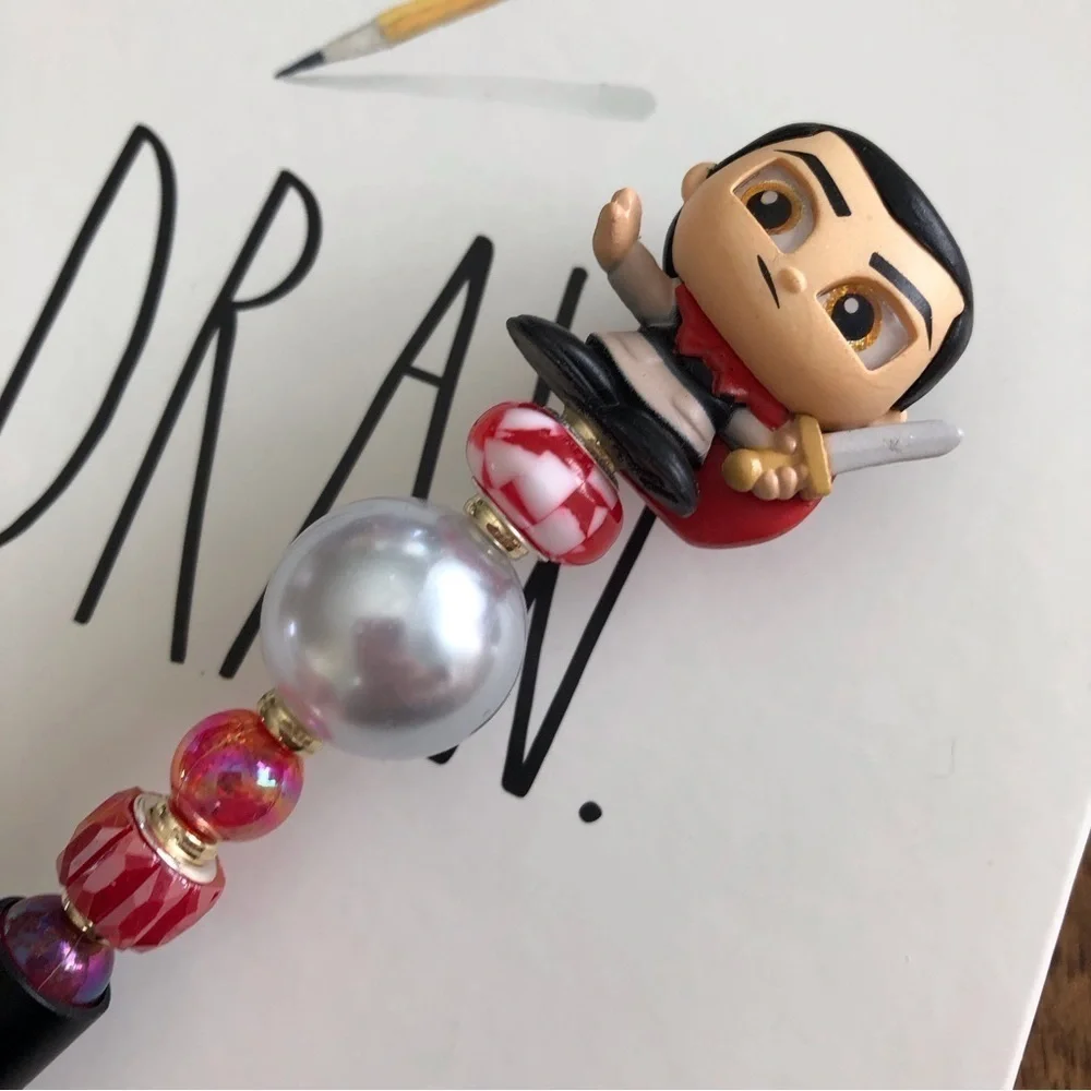 Disney Doorables: Mulan: Li Shang handmade beaded pen